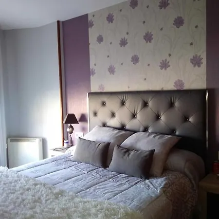 - 3 Bedrooms With Wifi And Sea Views - 07678 *